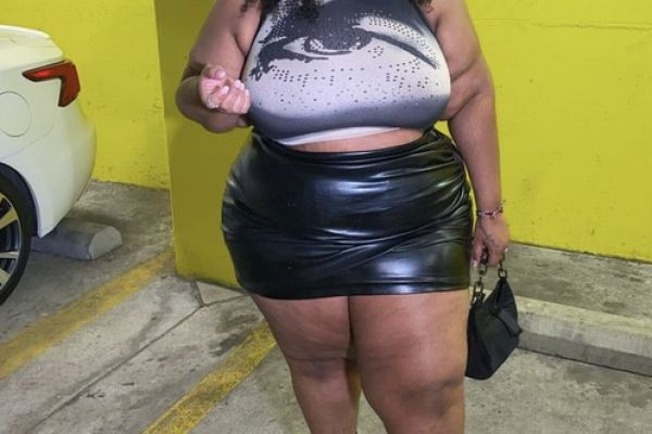 Rich South African Sugar Mummy Is Interested In Dating You